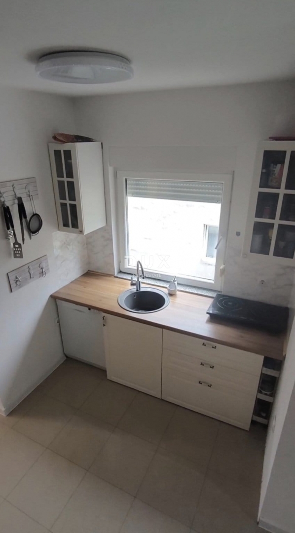 ISOLA DI PAŠMAN, TKON - Appartamento duplex con vista mare vicino alla spiaggia!