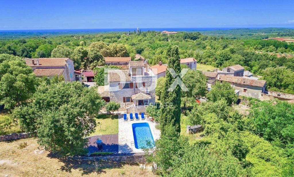 ISTRIA, VIŠNJAN - Casa autentica istriana con piscina e vista mare