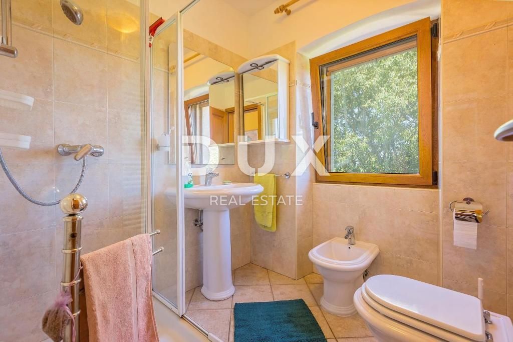 ISTRIA, VIŠNJAN - Casa autentica istriana con piscina e vista mare