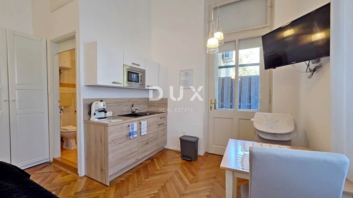 ABBAZIA, CENTRO - Elegante appartamento nel cuore di Abbazia, a 150 m dal mare, 3 camere da letto, 109 m2