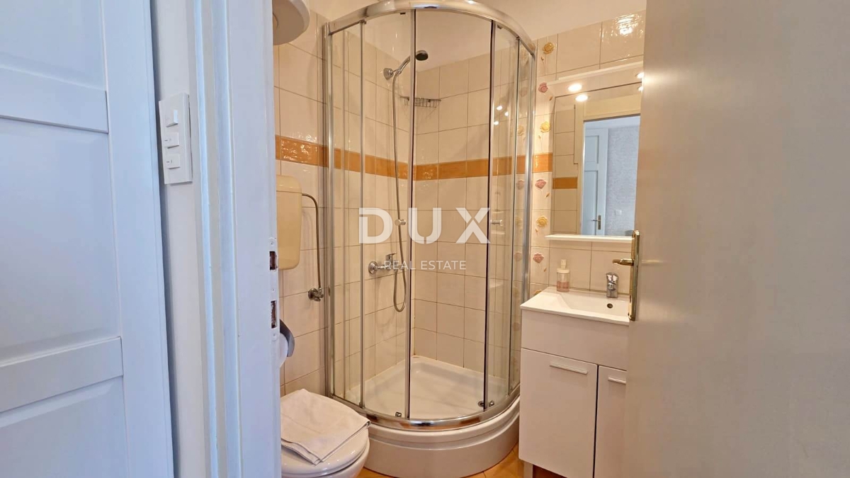 ABBAZIA, CENTRO - Elegante appartamento nel cuore di Abbazia, a 150 m dal mare, 3 camere da letto, 109 m2