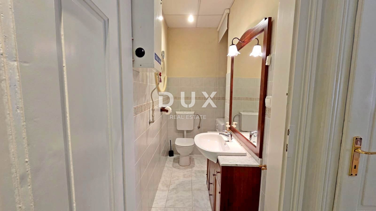 ABBAZIA, CENTRO - Elegante appartamento nel cuore di Abbazia, a 150 m dal mare, 3 camere da letto, 109 m2