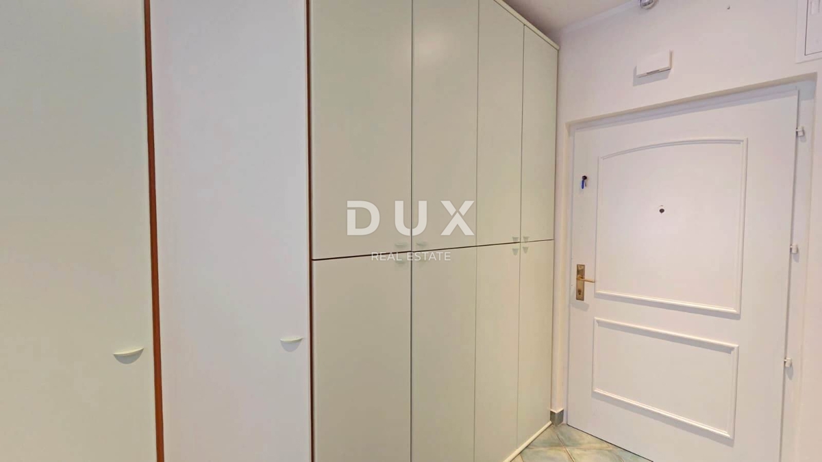 ABBAZIA, CENTRO - Elegante appartamento nel cuore di Abbazia, a 150 m dal mare, 3 camere da letto, 109 m2