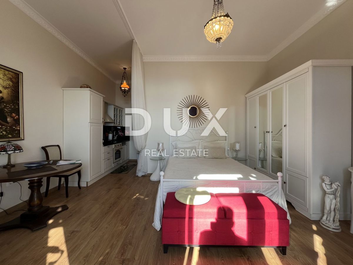 ABBAZIA, CENTRO - Appartamento con vista e parcheggio in una villa storica