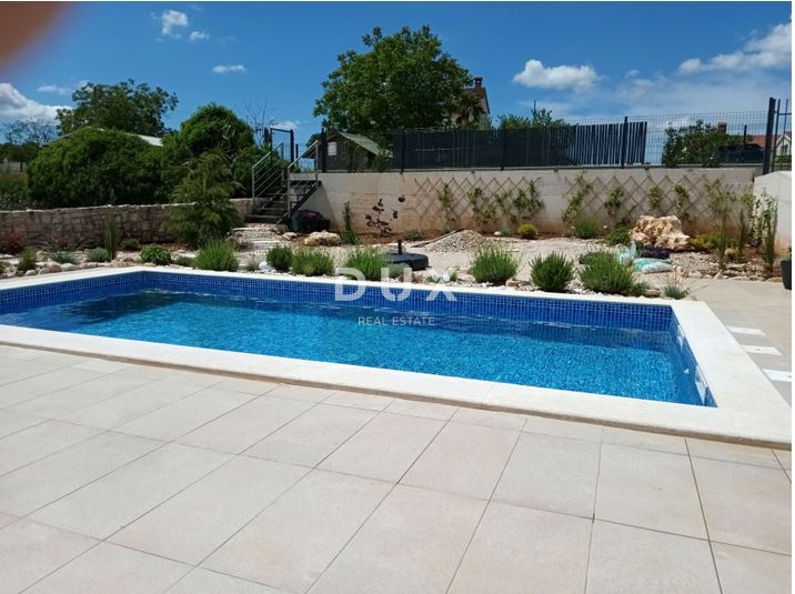 Casa Tinjan, 105,47m2