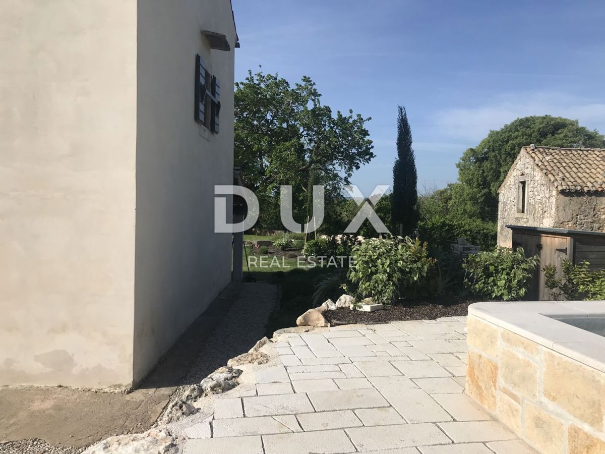 ISTRIA, RABAC - Una magica tenuta con due case vicino al mare