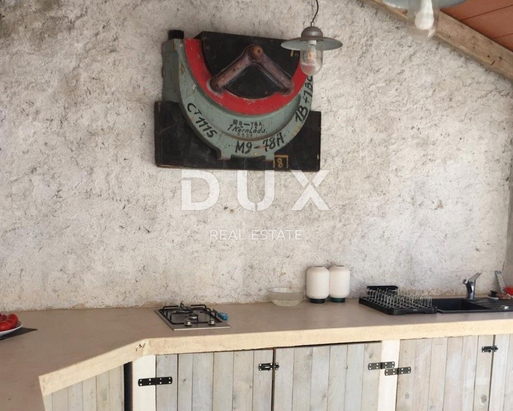 ISTRIA, RABAC - Una magica tenuta con due case vicino al mare