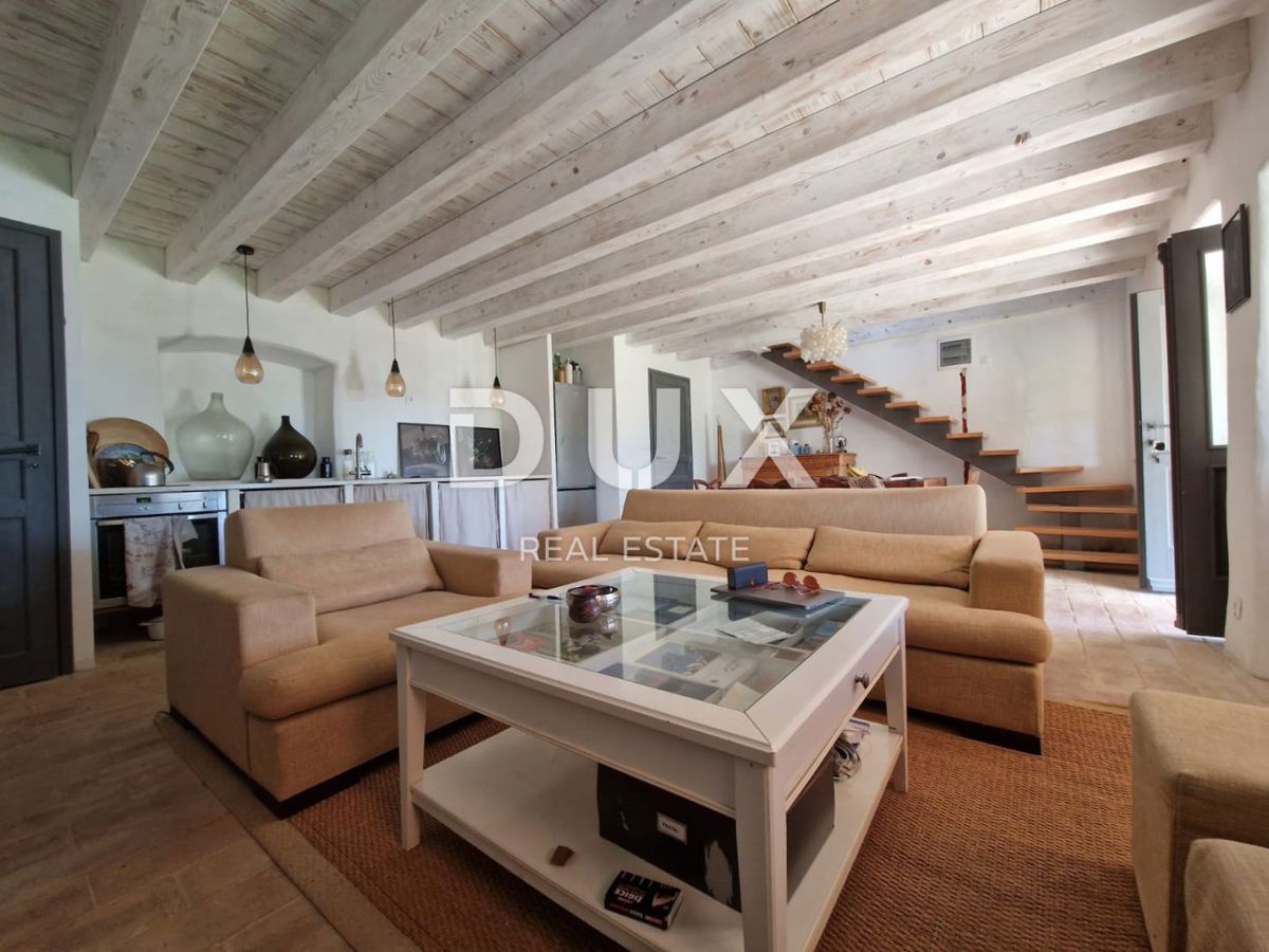 ISTRIA, RABAC - Una magica tenuta con due case vicino al mare