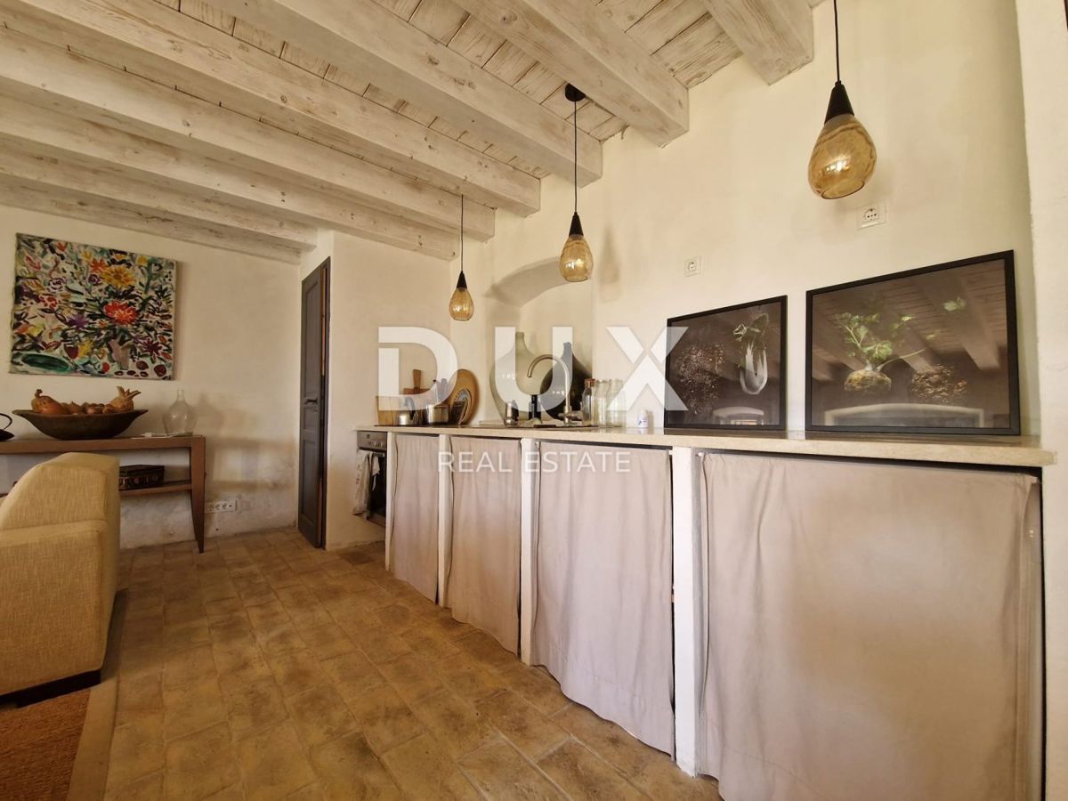 ISTRIA, RABAC - Una magica tenuta con due case vicino al mare