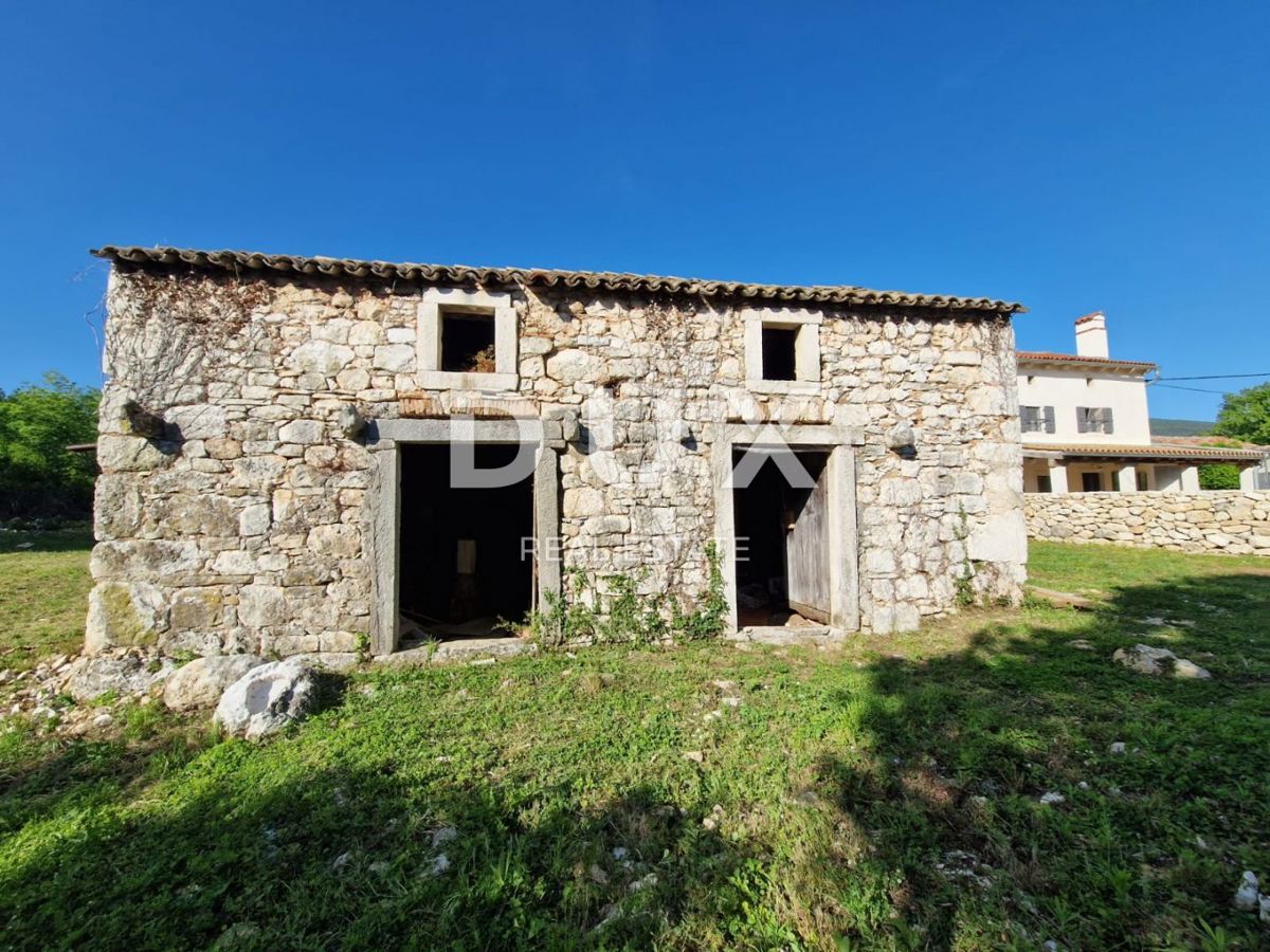 ISTRIA, RABAC - Una magica tenuta con due case vicino al mare