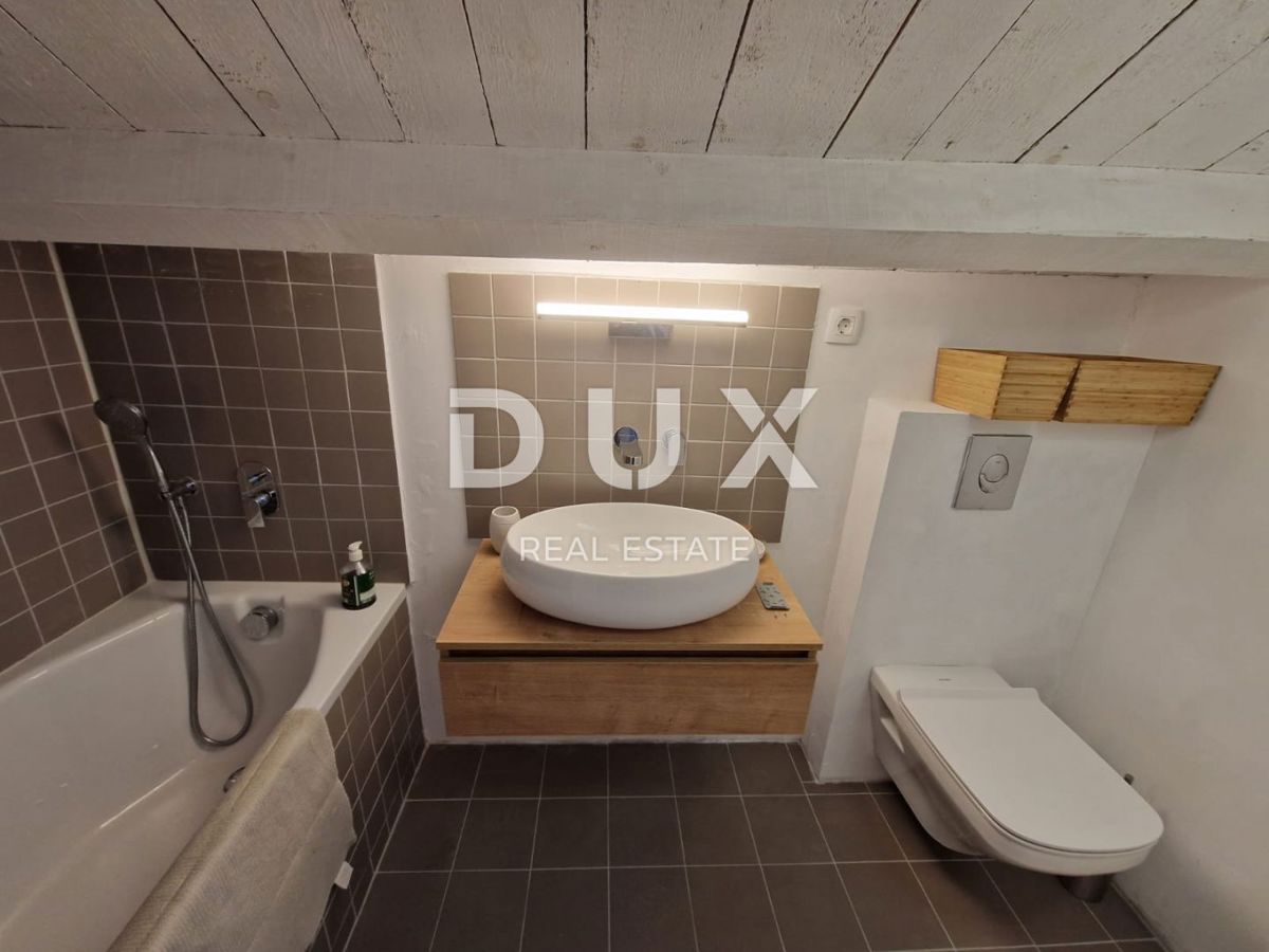 ISTRIA, RABAC - Una magica tenuta con due case vicino al mare