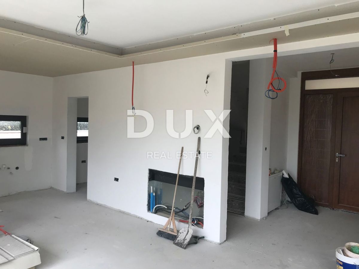 ISTRIA, ROVINJ - Villa indipendente esclusiva, di nuova costruzione con piscina