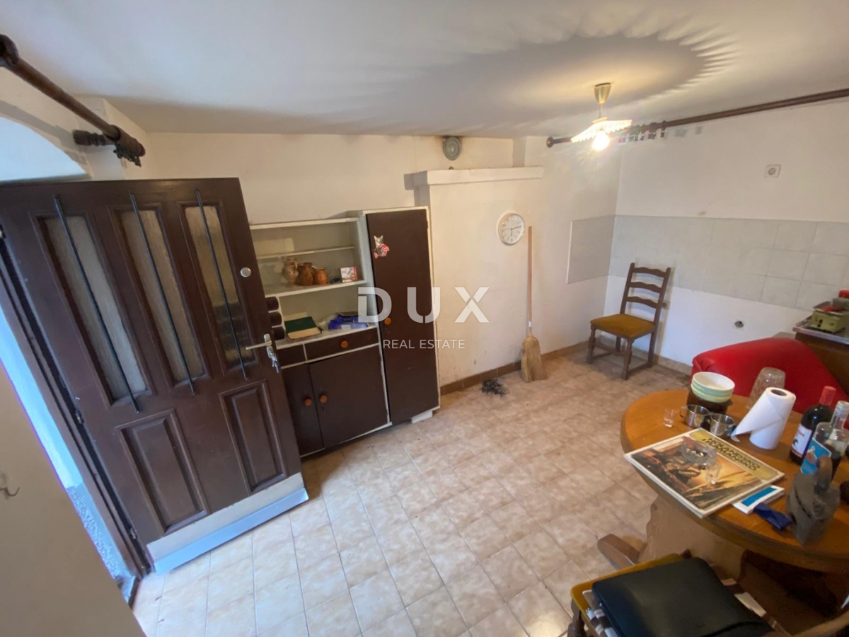 FIUME, STRADA - VENDITA URGENTE! SOLO DA NOI! Appartamento con 2 camere da letto al piano terra con giardino in ottima posizione! OCCASIONE!