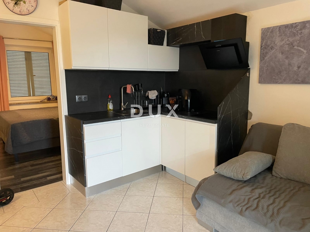 ISOLA DI KRK, CENTRO DI MALINSKA - Incantevole appartamento con 1 camera da letto + soggiorno, vicino al centro e al mare!