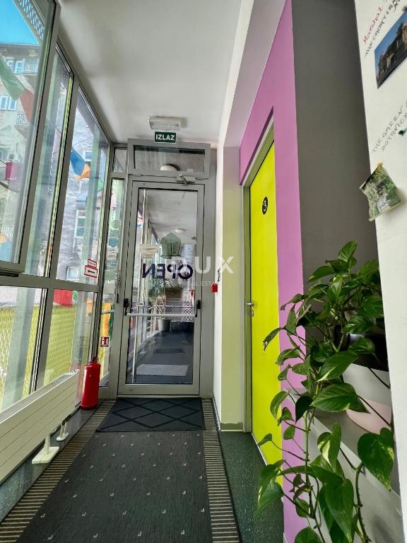 Albergo Donji grad, Donji Grad, 194m2