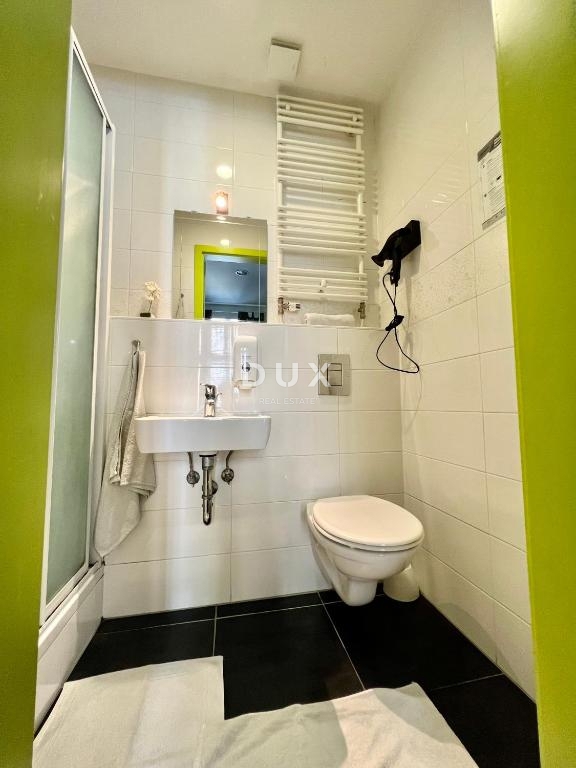 Albergo Donji grad, Donji Grad, 194m2