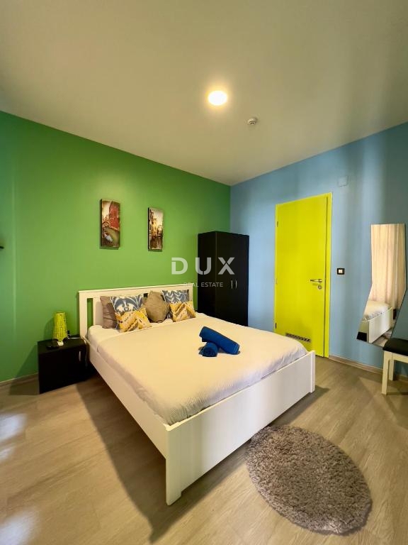 Albergo Donji grad, Donji Grad, 194m2