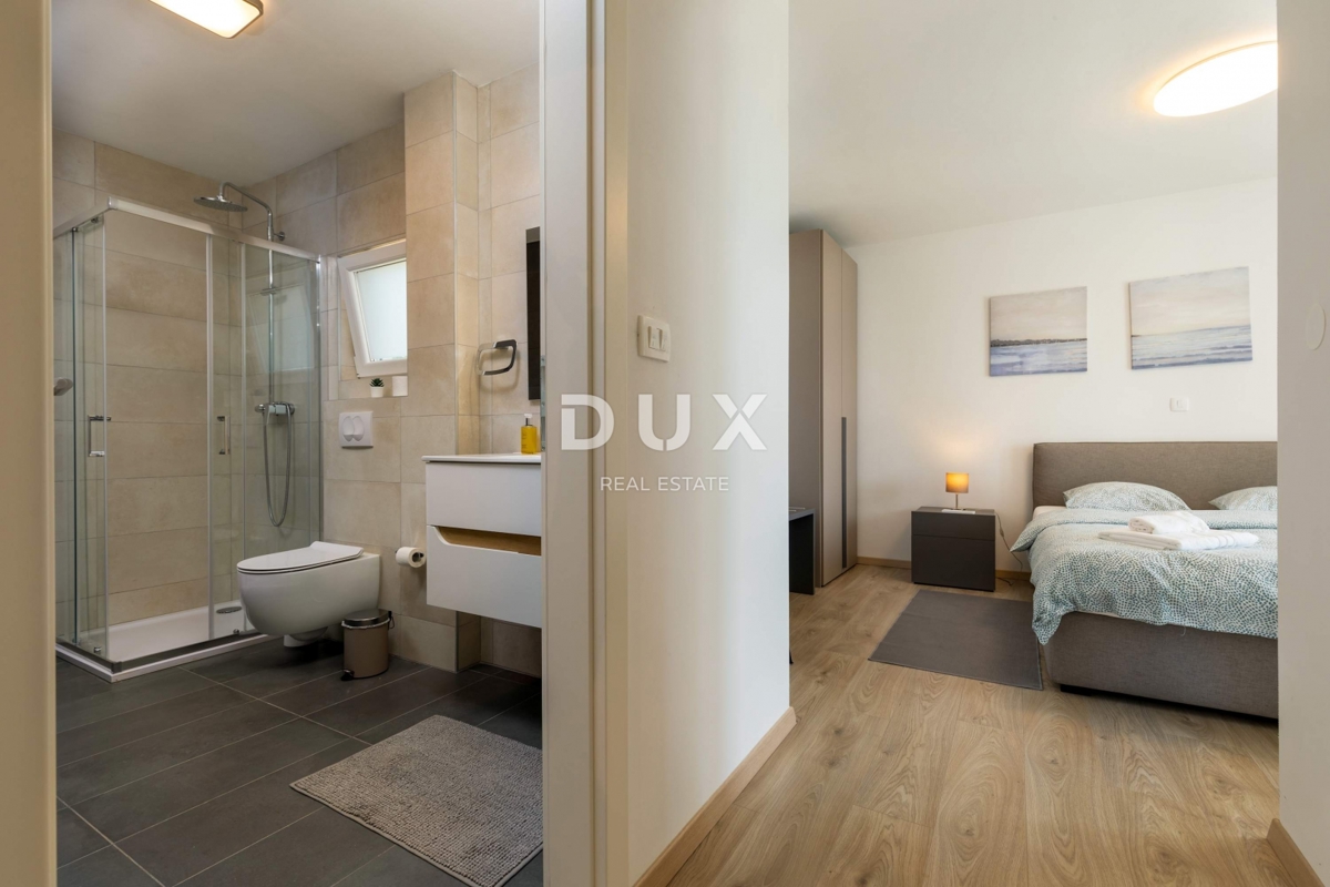 ISTRIA, RABAC - Casa con piscina e vista mare