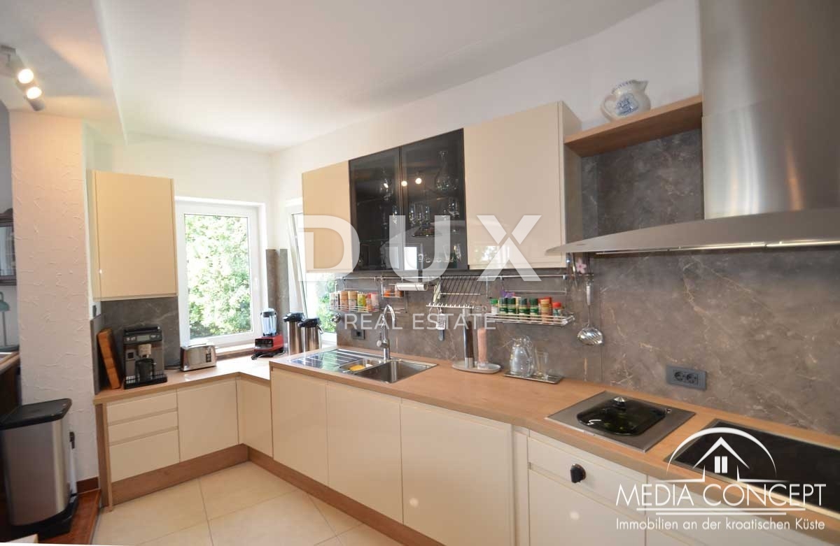 OPATIJA, BREGI - villa con vista panoramica sul mare e ampio giardino! OCCASIONE!