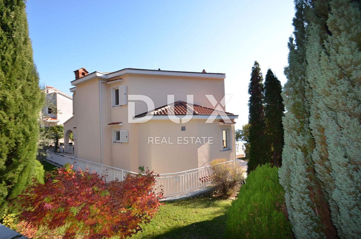 OPATIJA, BREGI - villa con vista panoramica sul mare e ampio giardino! OCCASIONE!
