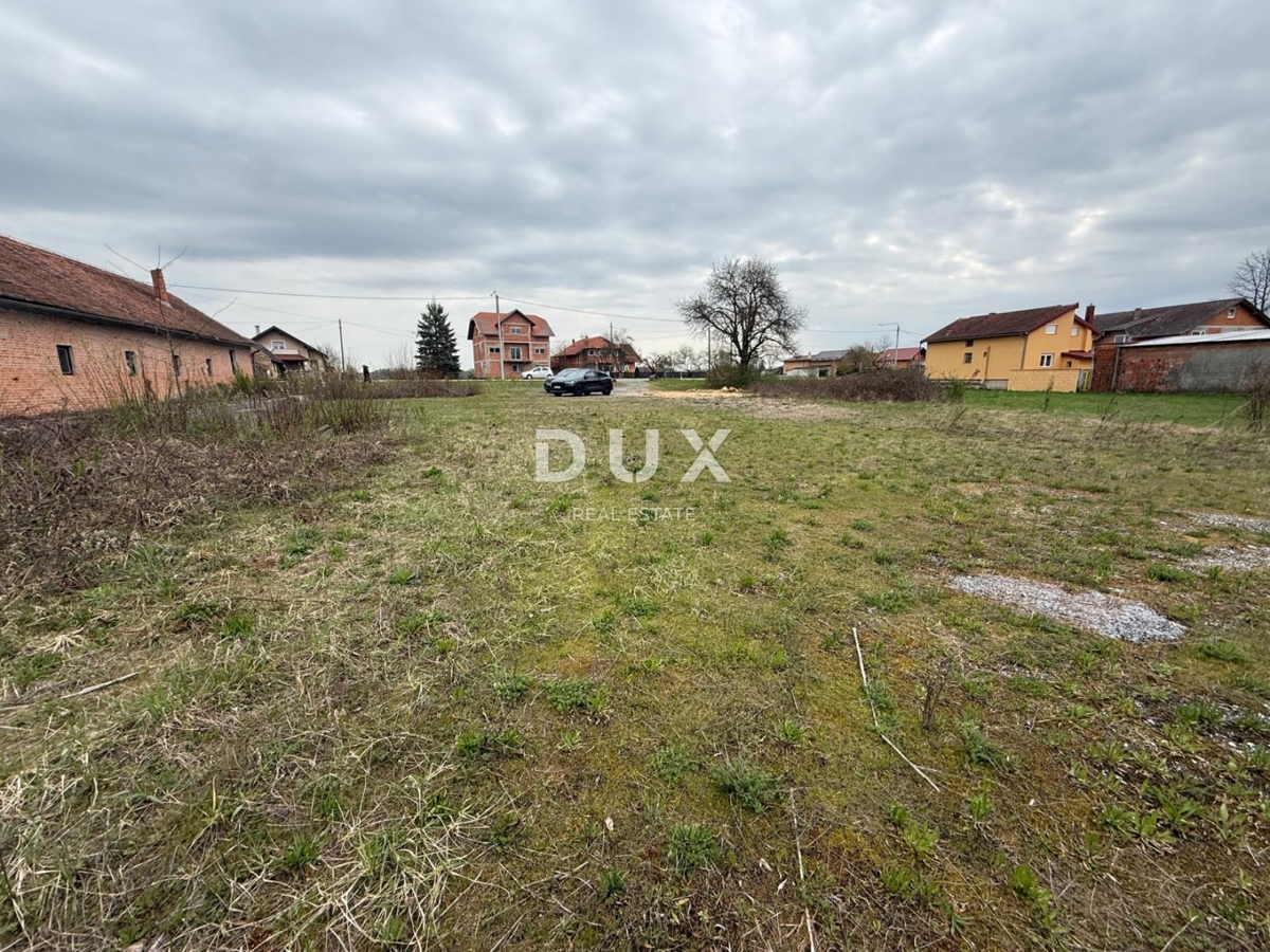 LEKENIK, SISAK - un'occasione imperdibile! 24.000 m² a Lekenik + edificio di 254 m² (superficie edificata totale di 10.000 m²)