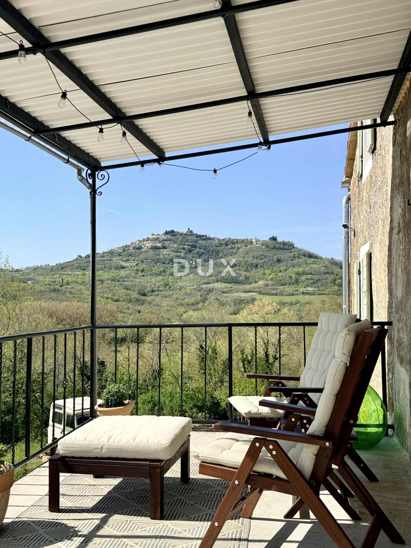 ISTRIA, MOTOVUN – Casa in pietra ristrutturata con vista spettacolare