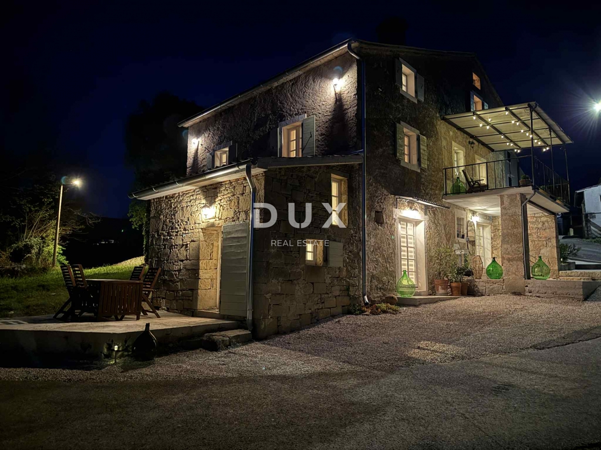 ISTRIA, MOTOVUN – Casa in pietra ristrutturata con vista spettacolare