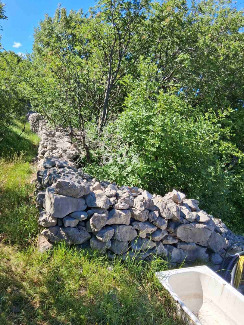 RIJEKA, HRELJIN - Terreno edificabile di 4037 m2 in un ambiente tranquillo