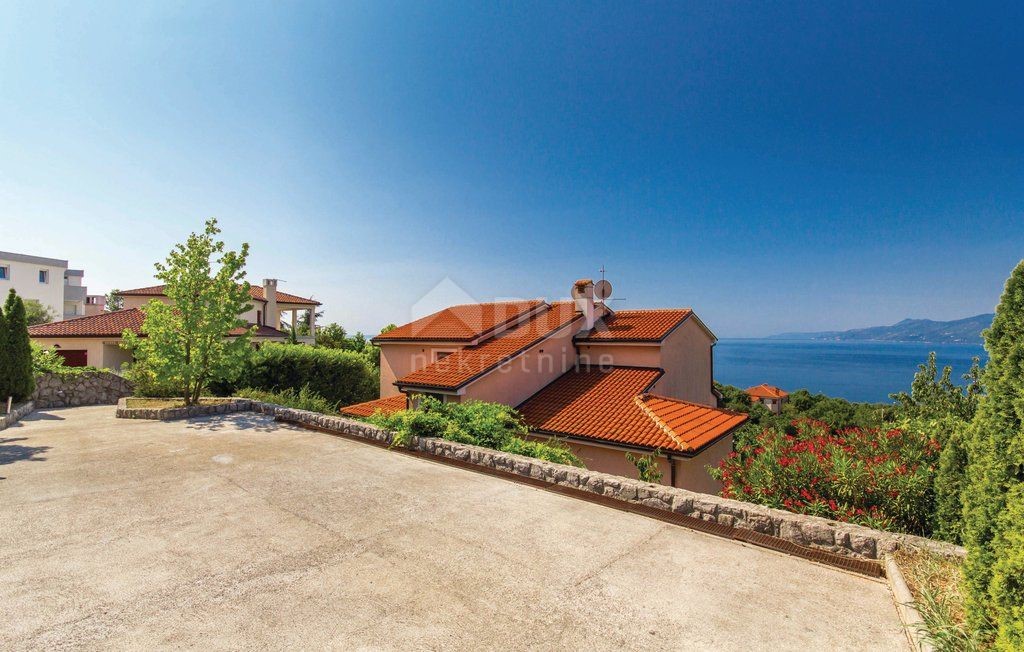 SRDOČI - MARTINKOVAC - casa con piscina e vista panoramica sul mare