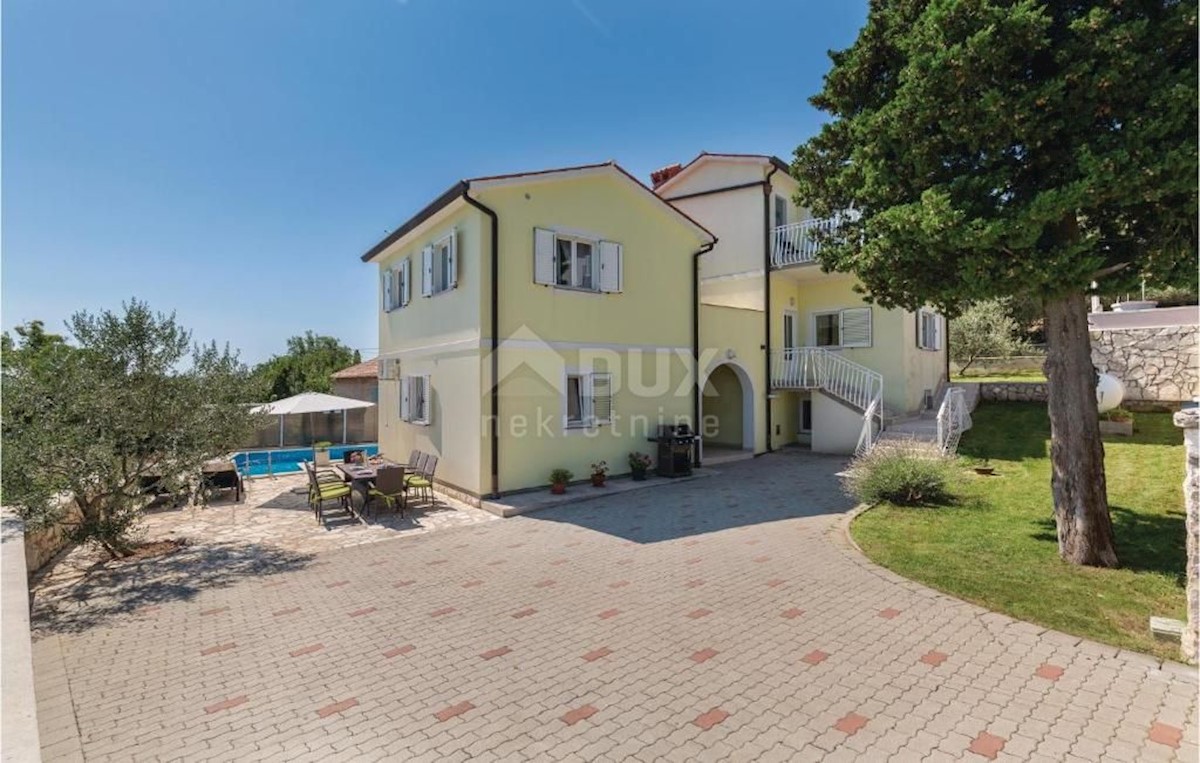 ISTRIA, RABAC - Casa vacanze con piscina e vista mare