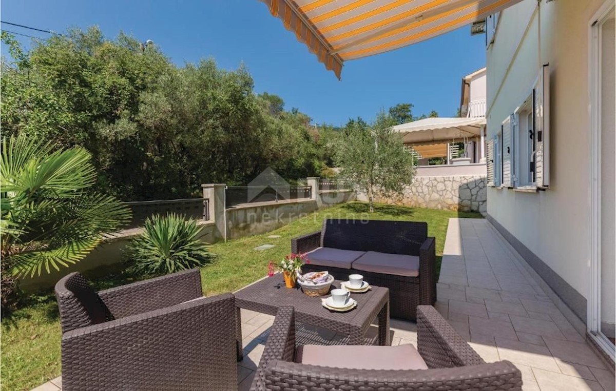 ISTRIA, RABAC - Casa vacanze con piscina e vista mare