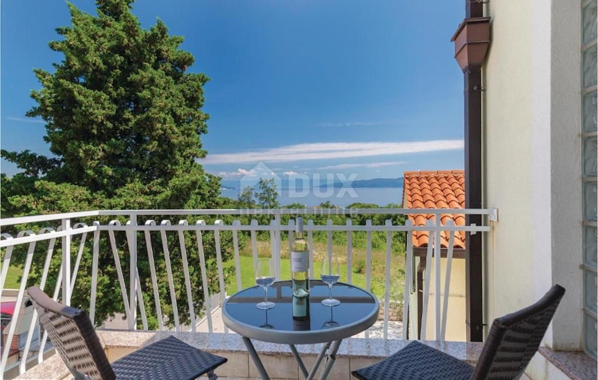 ISTRIA, RABAC - Casa vacanze con piscina e vista mare