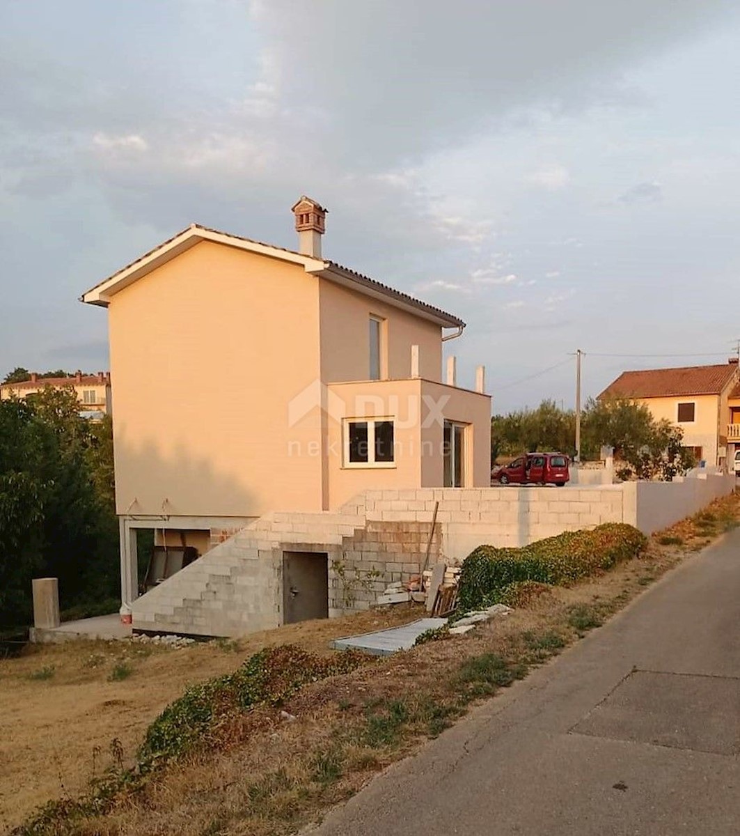 ISTRIA, POREČ, dintorni - Nuova casa con piscina su ampio giardino, OPPORTUNITÀ !!!