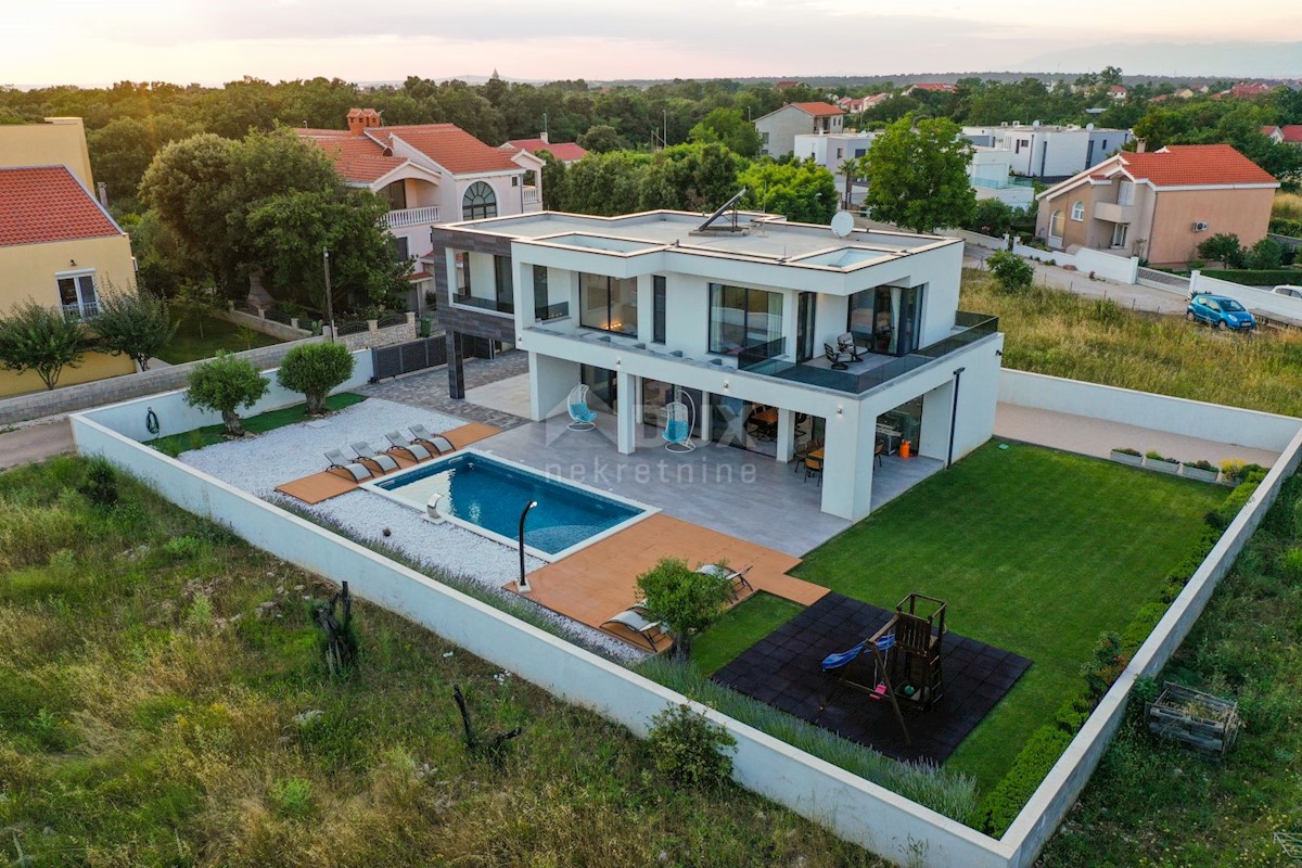 ZADAR, ZATON - Villa di lusso con piscina riscaldata