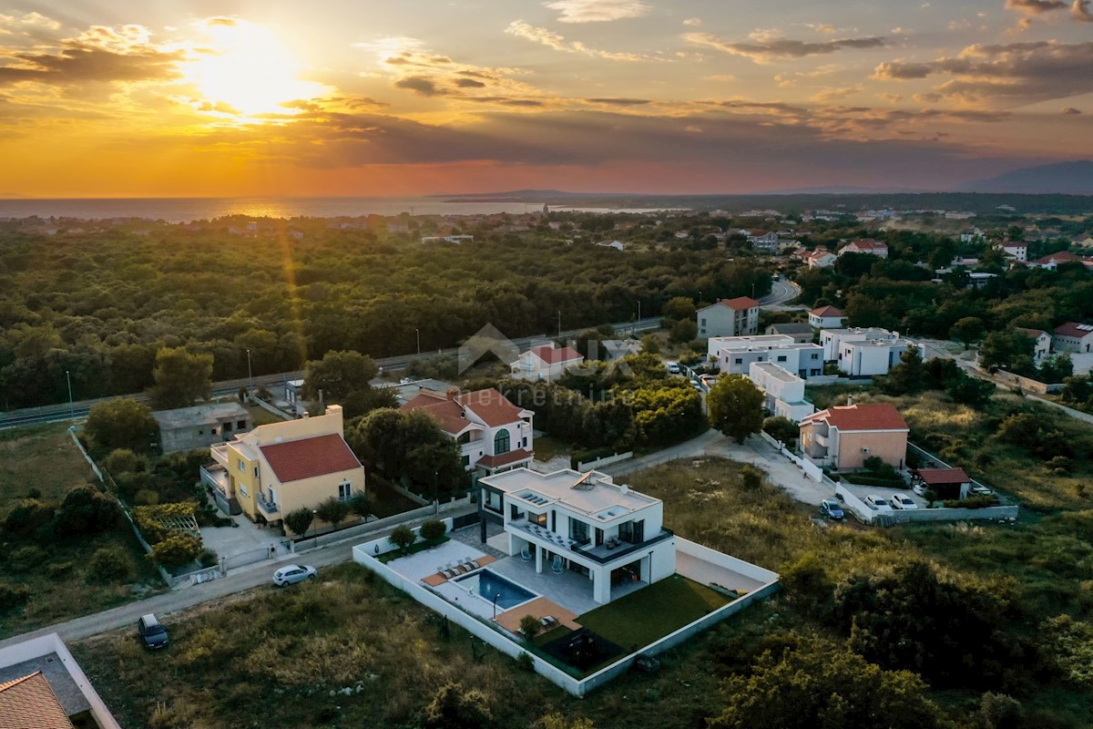 ZADAR, ZATON - Villa di lusso con piscina riscaldata