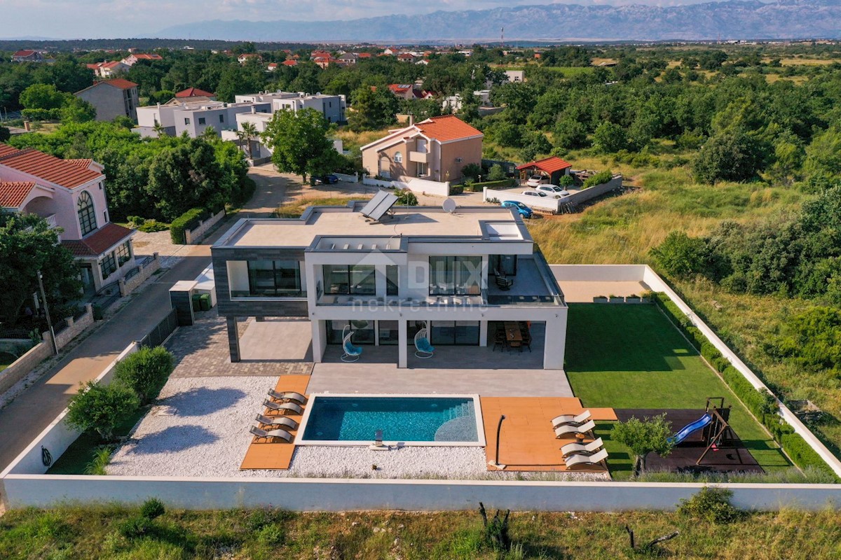 ZADAR, ZATON - Villa di lusso con piscina riscaldata