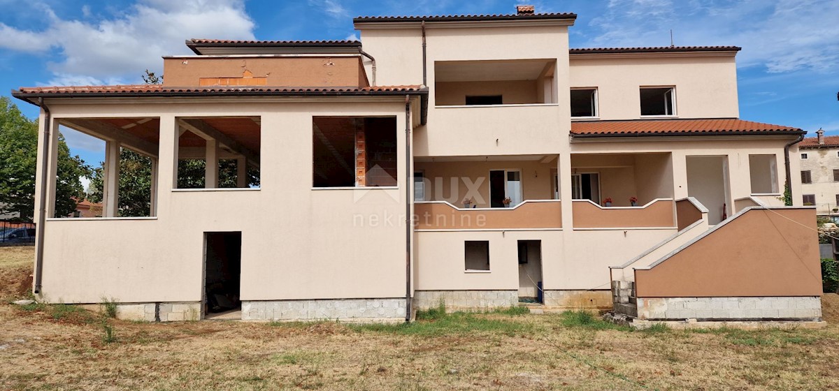 ISTRIA, KANFAnar - Grande casa con uffici e giardino