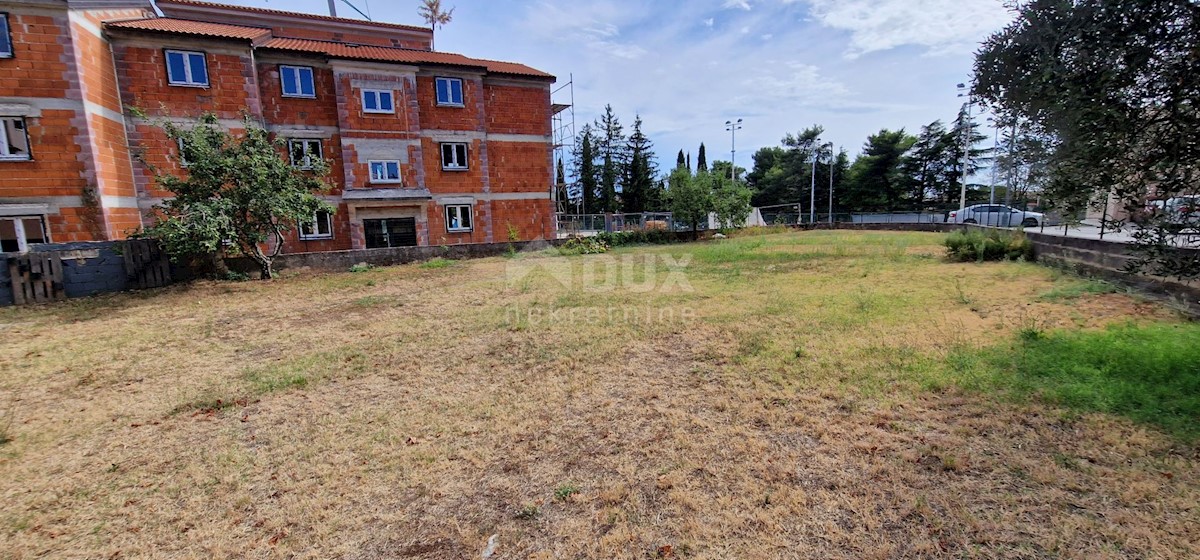 ISTRIA, KANFAnar - Grande casa con uffici e giardino