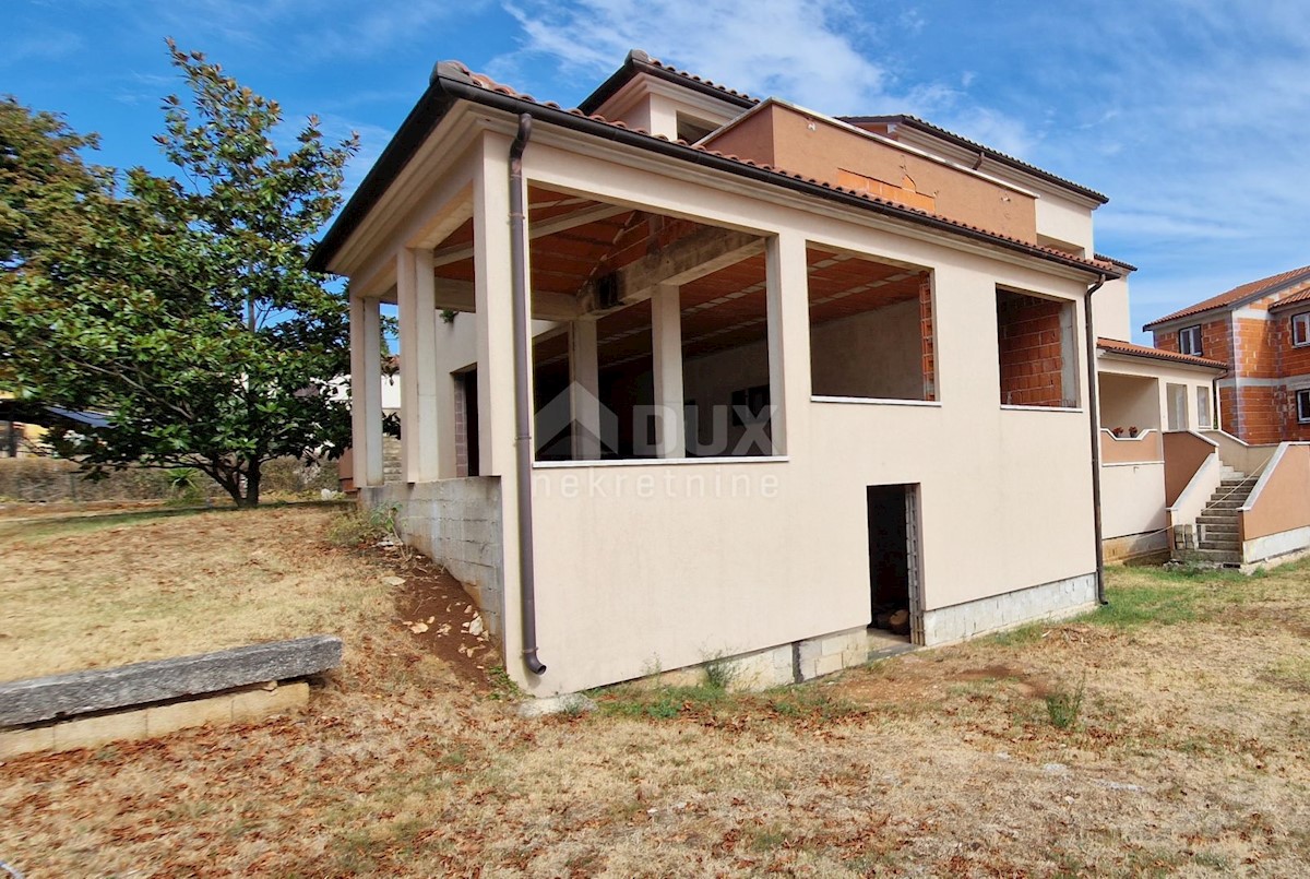 ISTRIA, KANFAnar - Grande casa con uffici e giardino