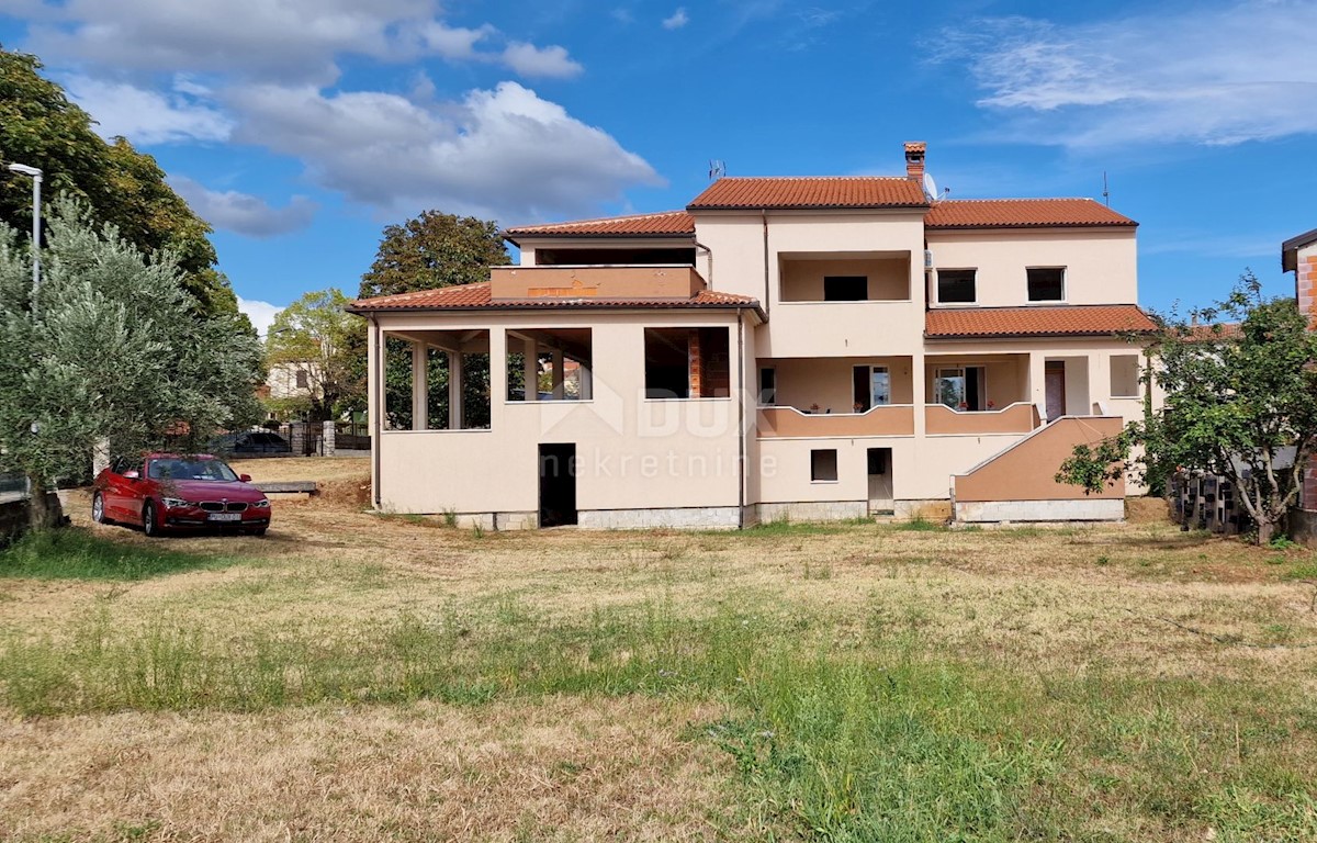 ISTRIA, KANFAnar - Grande casa con uffici e giardino