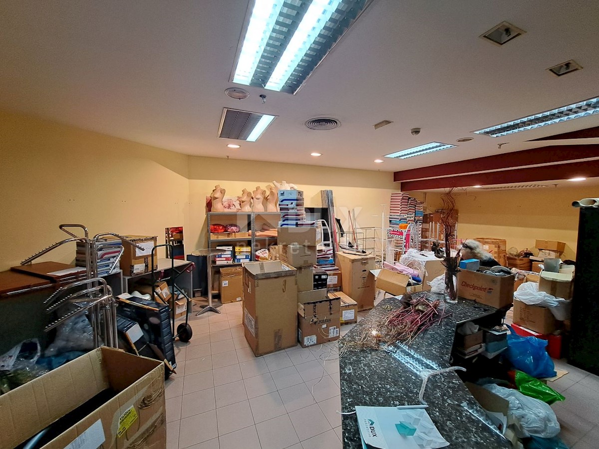 Locale commerciale Centar, Rijeka, 56,80m2