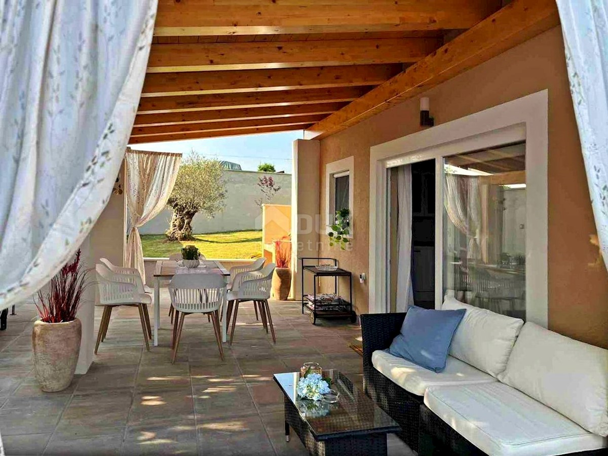 ISTRIA, BARBAN - Casa con piscina