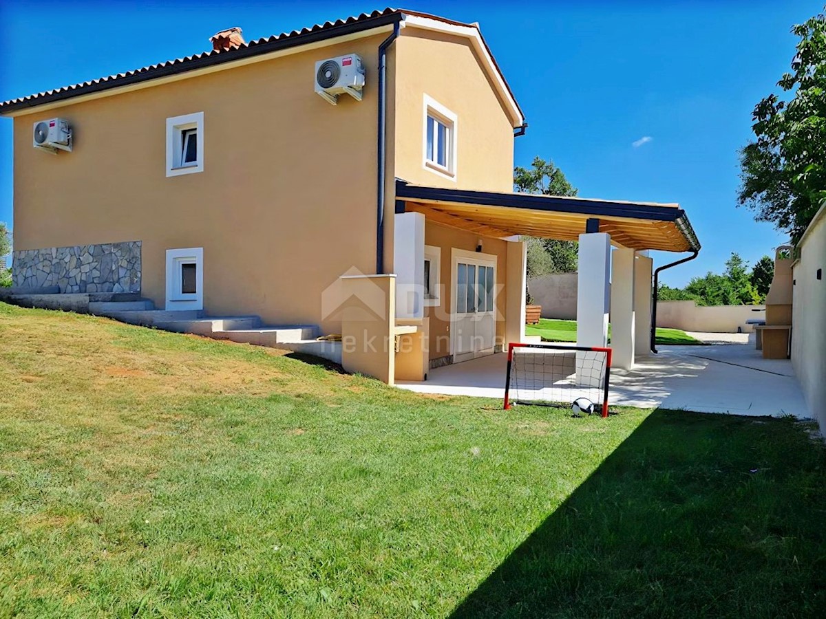 ISTRIA, BARBAN - Casa con piscina