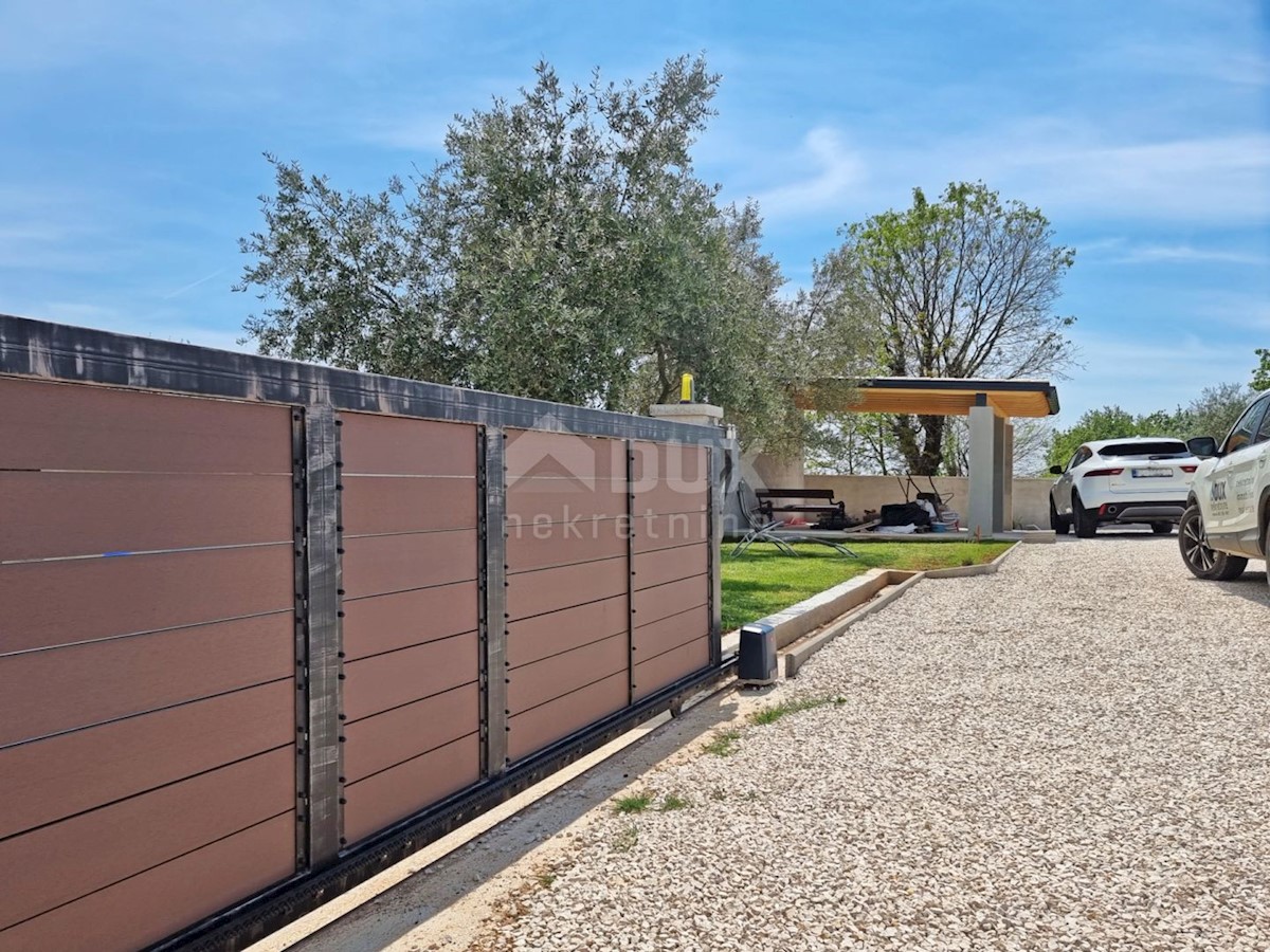 ISTRIA, BARBAN - Casa con piscina