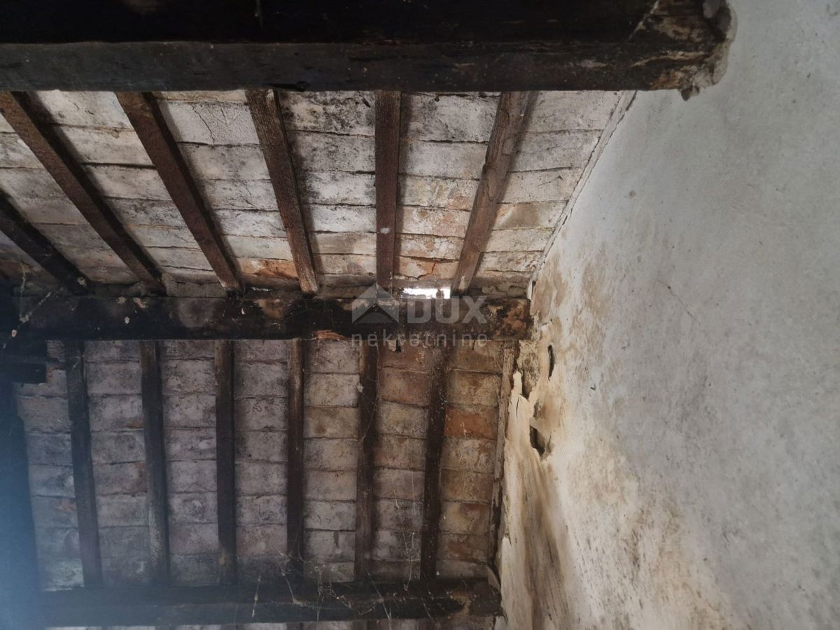 ISTRIA, LABIN - Casa in pietra da ristrutturare