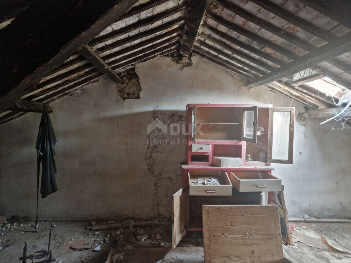 ISTRIA, LABIN - Casa in pietra da ristrutturare
