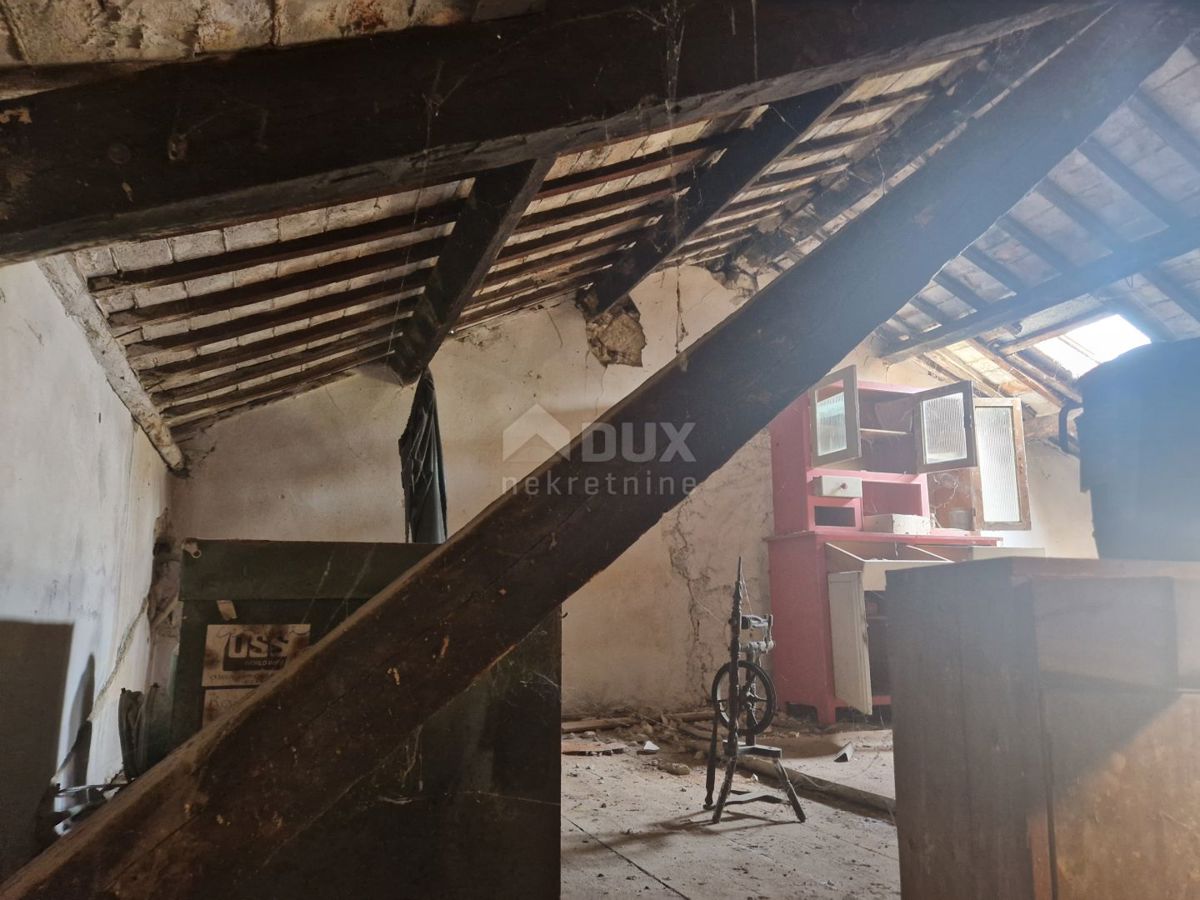 ISTRIA, LABIN - Casa in pietra da ristrutturare