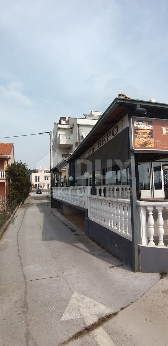 Locale commerciale Sukošan, 1.330m2