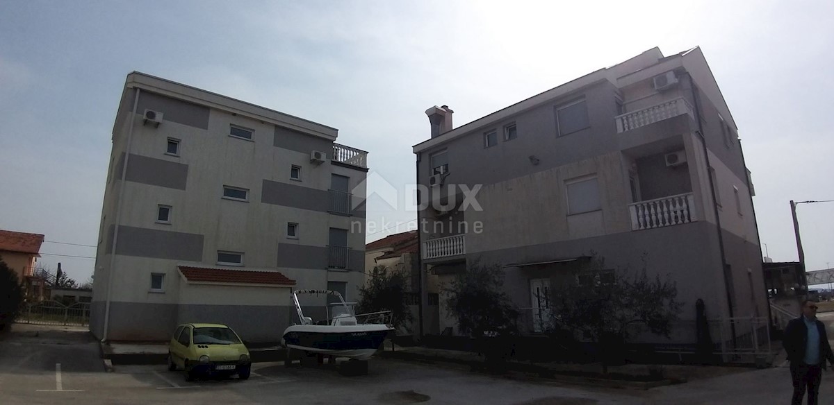 Locale commerciale Sukošan, 1.330m2