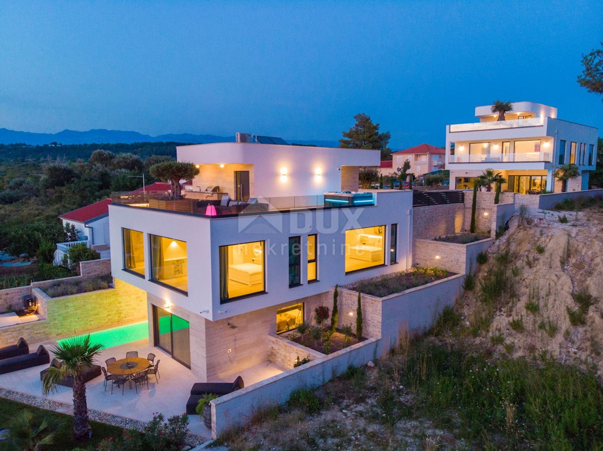 ZADAR, LJUBAČ - Villa di lusso 1a fila al mare